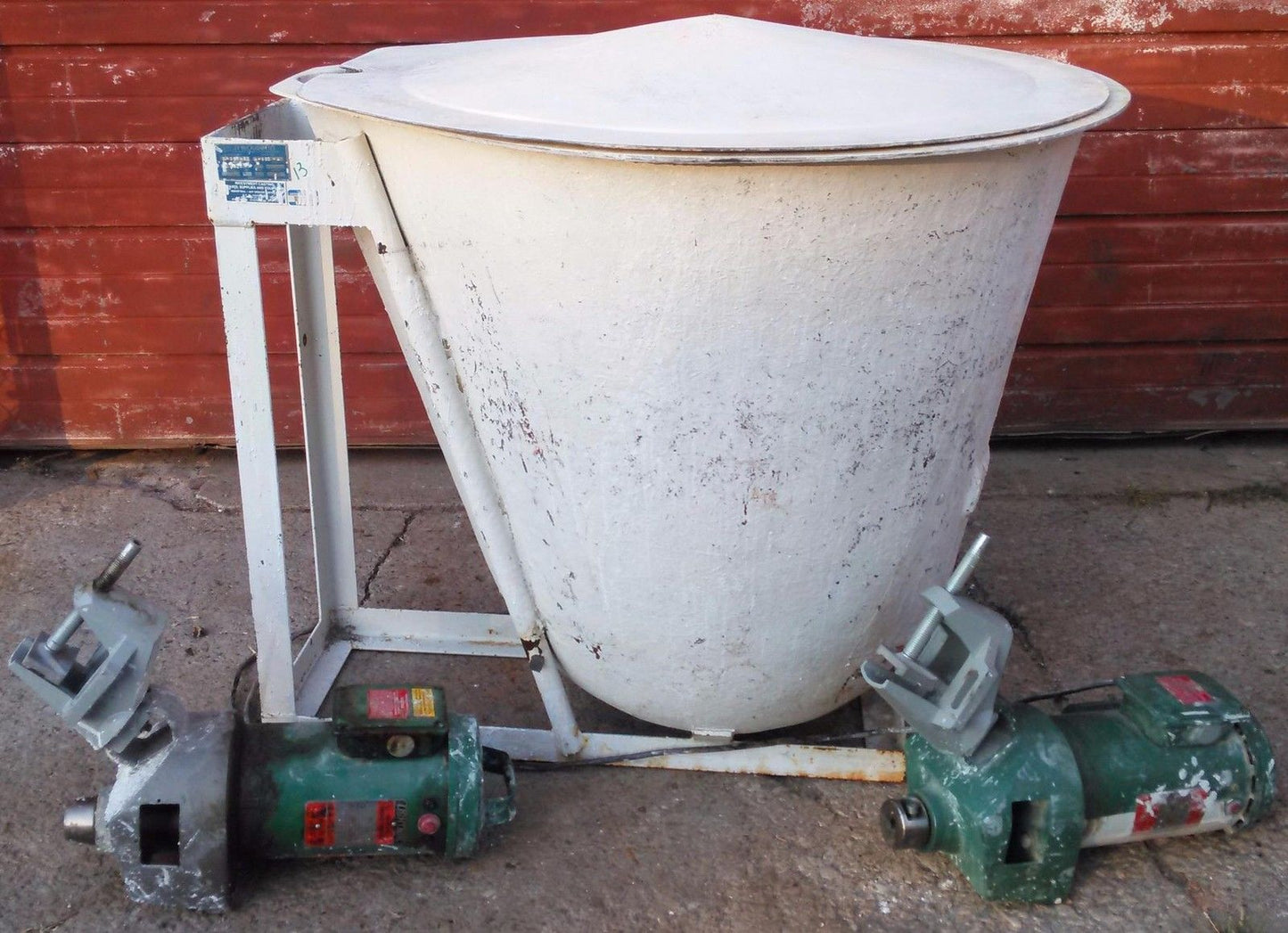 CLAY MIXER STUDIO JF McCAUGHIN MODELING CASTING CAST SCULPTURE LIGHTNIN DURA-MIX