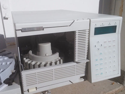 HP HEWLETT PACKARD SERIES 1050 SAMPLER 79855A CHROMATOGRAPHY PLUS TRAY & EXTRAS