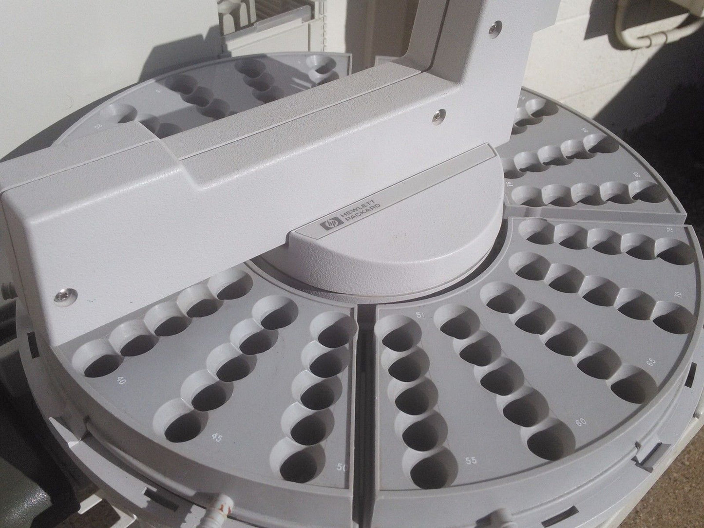 HP HEWLETT PACKARD SERIES 1050 SAMPLER 79855A CHROMATOGRAPHY PLUS TRAY & EXTRAS