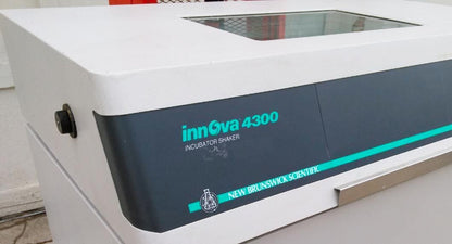 NEW BRUNSWICK EPPENDORF INNOVA 4300 SHAKER LARGE CAPACIT DIGITAL FLOOR INCUBATOR