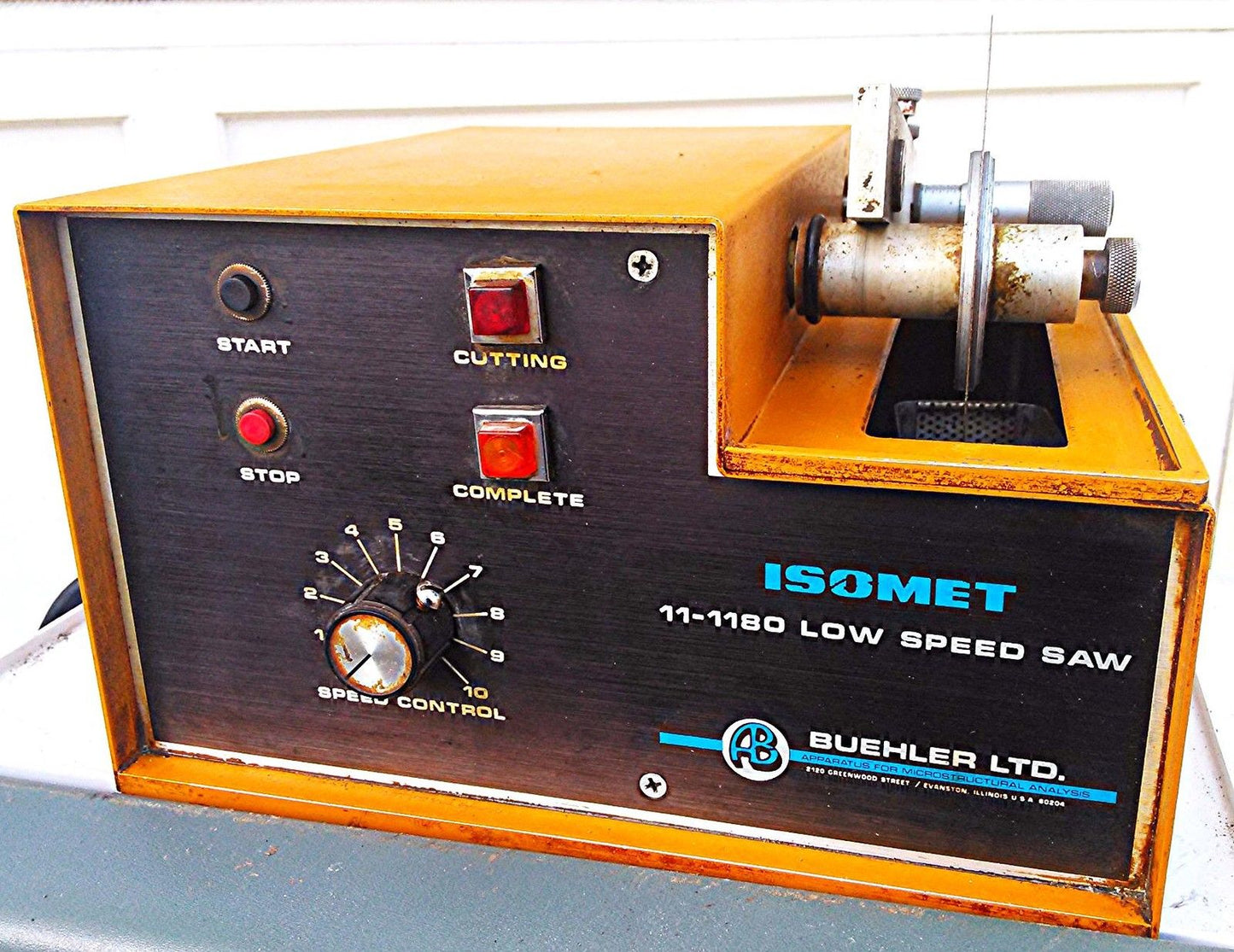 BUEHLER ISOMET 11-1180 LOW SPEED DIAMOND SAW with BLADE WATCH VIDEO IT WORKING