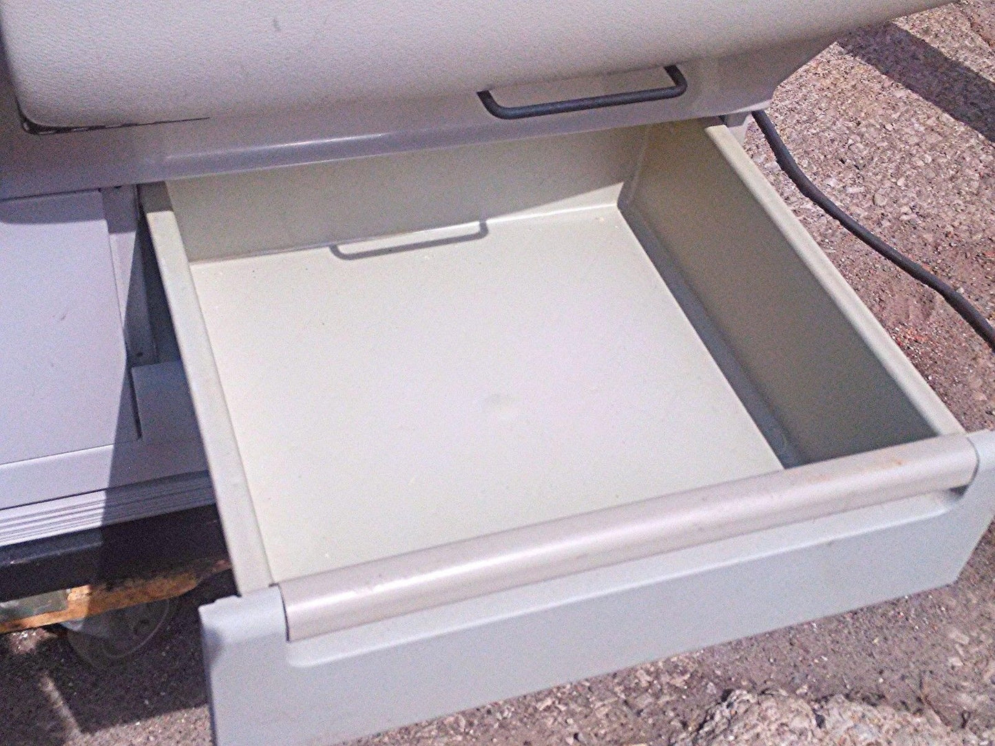 MIDMARK 405 Motorized Patient Exam Table Hi Low & FOOT REMOTE CONTROL