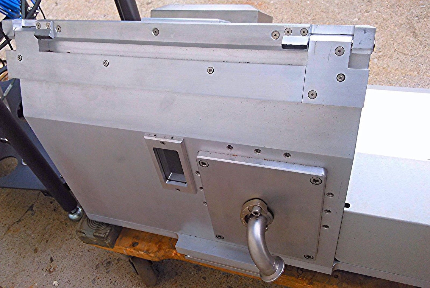 BROOKS AUTOMATION 001-8200-85 CASSETTE ELEVATOR for TRION ORACLE RIE ETCHING