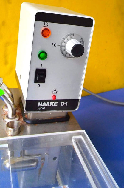 HAAKE D1 TYPE: 001-3950 CIRCULATING HEATING with 5P WATER BATH WORKS PERFECTLY!!