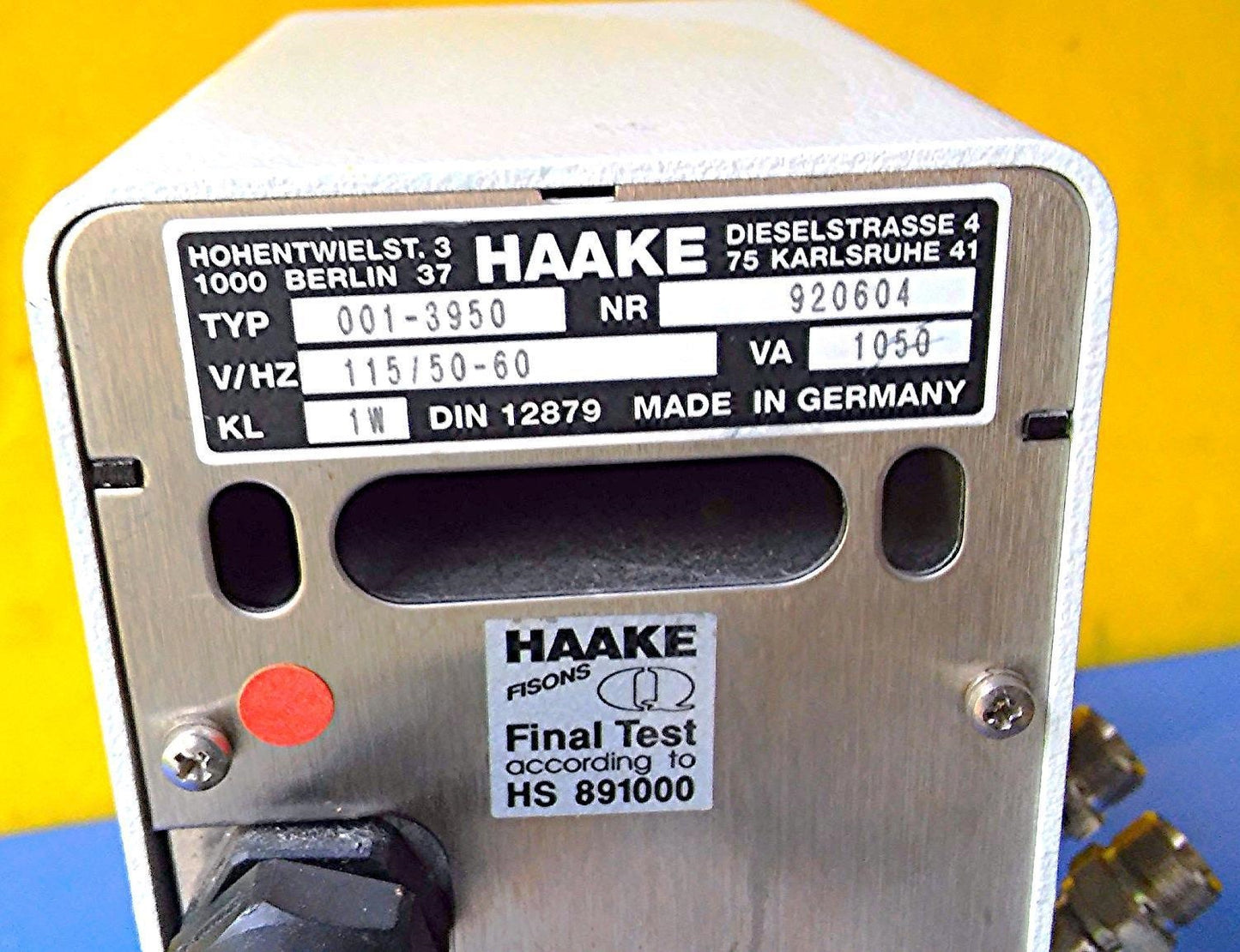 HAAKE D1 TYPE: 001-3950 CIRCULATING HEATING with 5P WATER BATH WORKS PERFECTLY!!