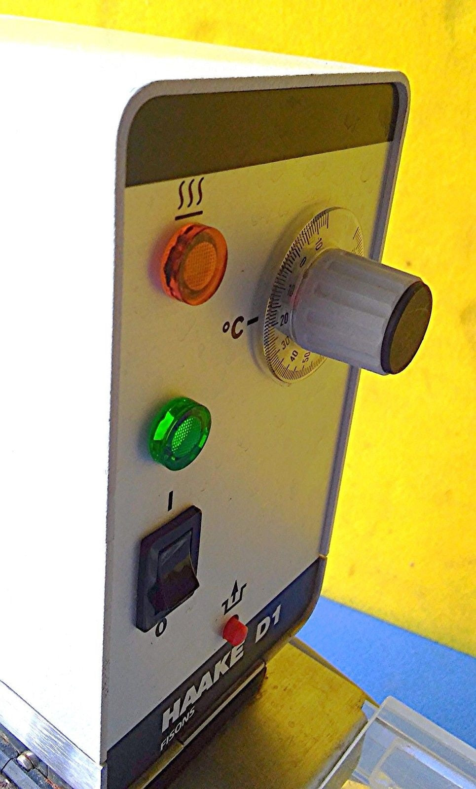 HAAKE D1 TYPE: 001-3950 CIRCULATING HEATING with 5P WATER BATH WORKS PERFECTLY!!