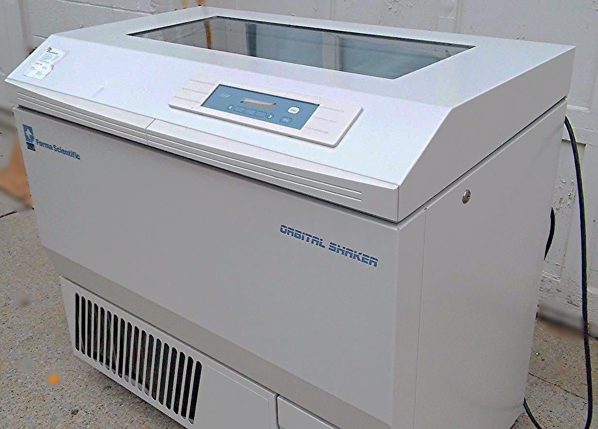 FORMA SCIENTIFIC ORBITAL SHAKER 4535 FLOOR MODEL MAX TEMPERATURE 60 °C / 525 RPM