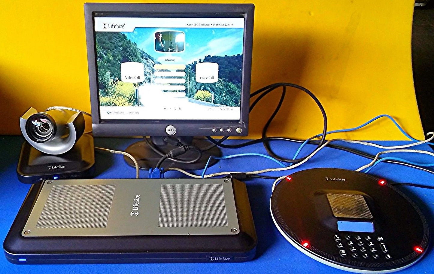 LIFESIZE PHONE CAMERA ROOM VIDEO CONFERENCE SYSTEM WORKING PERFECTLY FREE SHIP