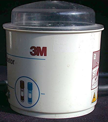 3M ATTEST STEAM INCUBATOR STERILIZER BENCHTOP MINI MICRO BIOLOGICAL INDICATOR