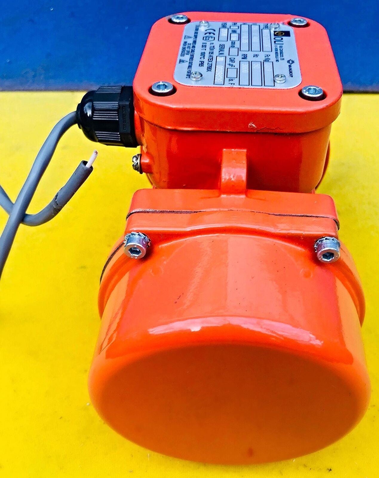 OLI MVE 200/SF ELECTRIC EXTERNAL VIBRATOR MOTOR MOTOVIBRATOR HYDRAULIC FREE SHIP