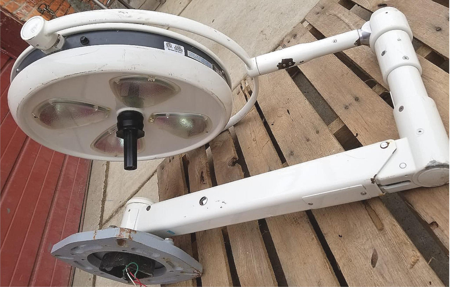 SKYTRON INFINITY IF54 SERIES SURGICAL SURGERY LIGHT OPERATION LAMP & BASE