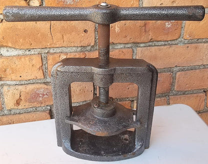 HANDLER LITTLE GIANT MODEL 33 DENTAL PRESS 90 Day Warranty FREE SHIP