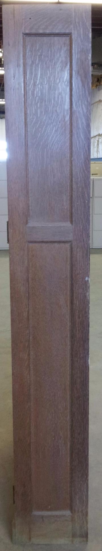 VINTAGE OAK  BOOKSHELF BOOKCASE with TWO GLASS DOORS Lock & no key