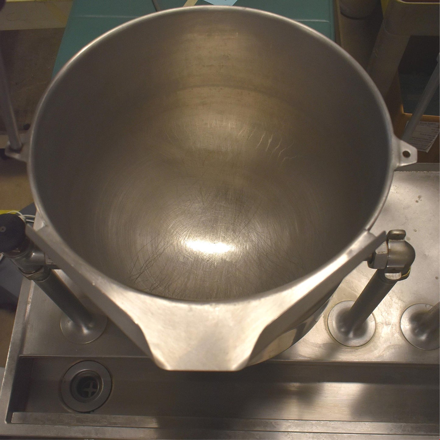 RARE 3 UNIT STATION GROEN TDA/1-40 DIRECT STEAM 30 GALLON TILT KETTLES FREESHIP