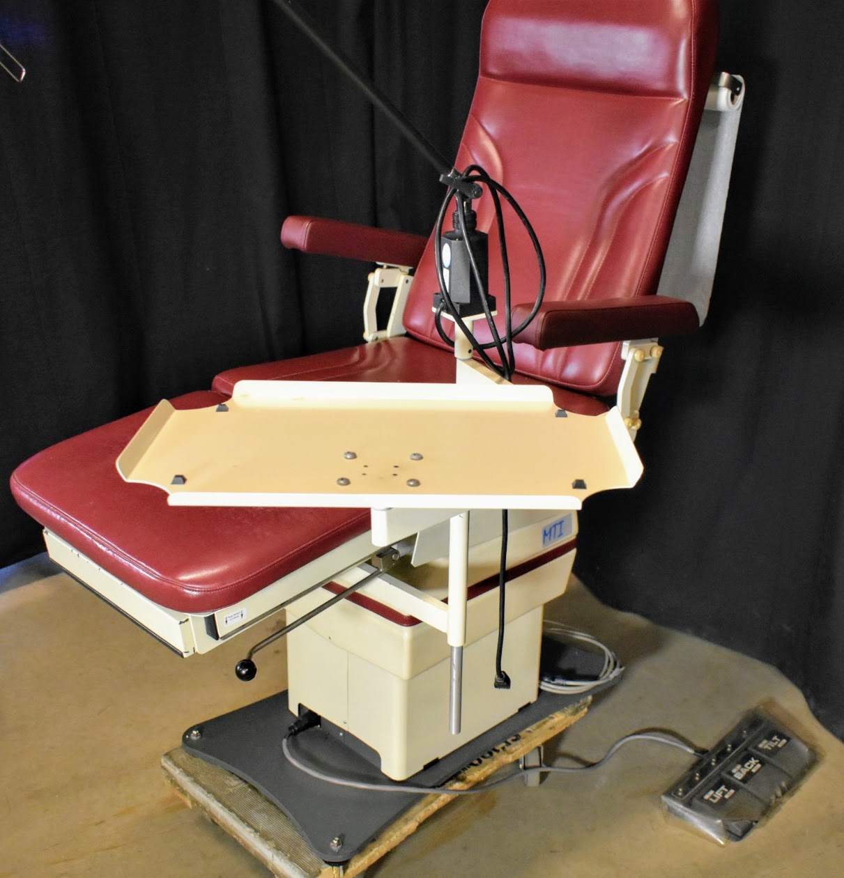 PERFECT NO FLAWS MTI POWER EXAM CHAIR 90-DAY-WARRANTY WATCH VIDEO FREE SHIPPING