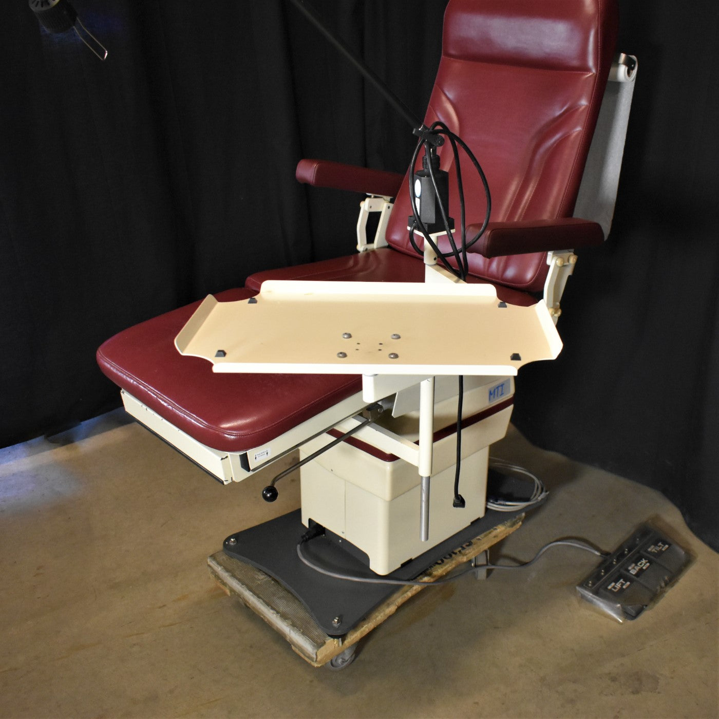 PERFECT NO FLAWS MTI POWER EXAM CHAIR 90-DAY-WARRANTY WATCH VIDEO FREE SHIPPING