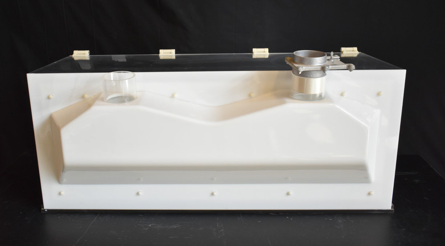(2) FLOW SCIENCES VBSE VENTED 3ft SAFETY ENCLOSURE FUME HOOD