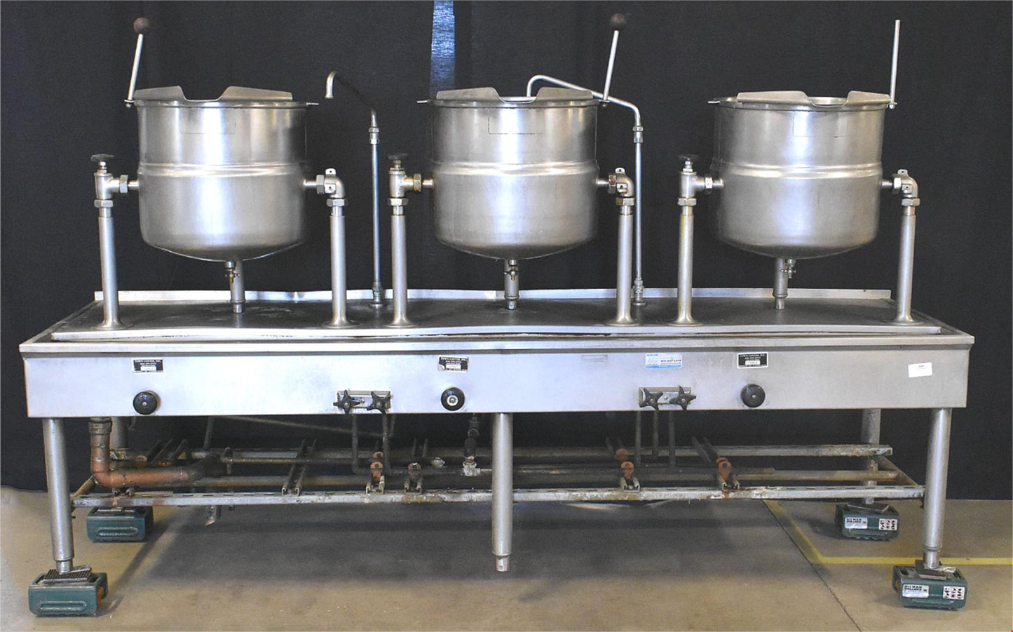 RARE 3 UNIT STATION GROEN TDA/1-40 DIRECT STEAM 30 GALLON TILT KETTLES FREESHIP