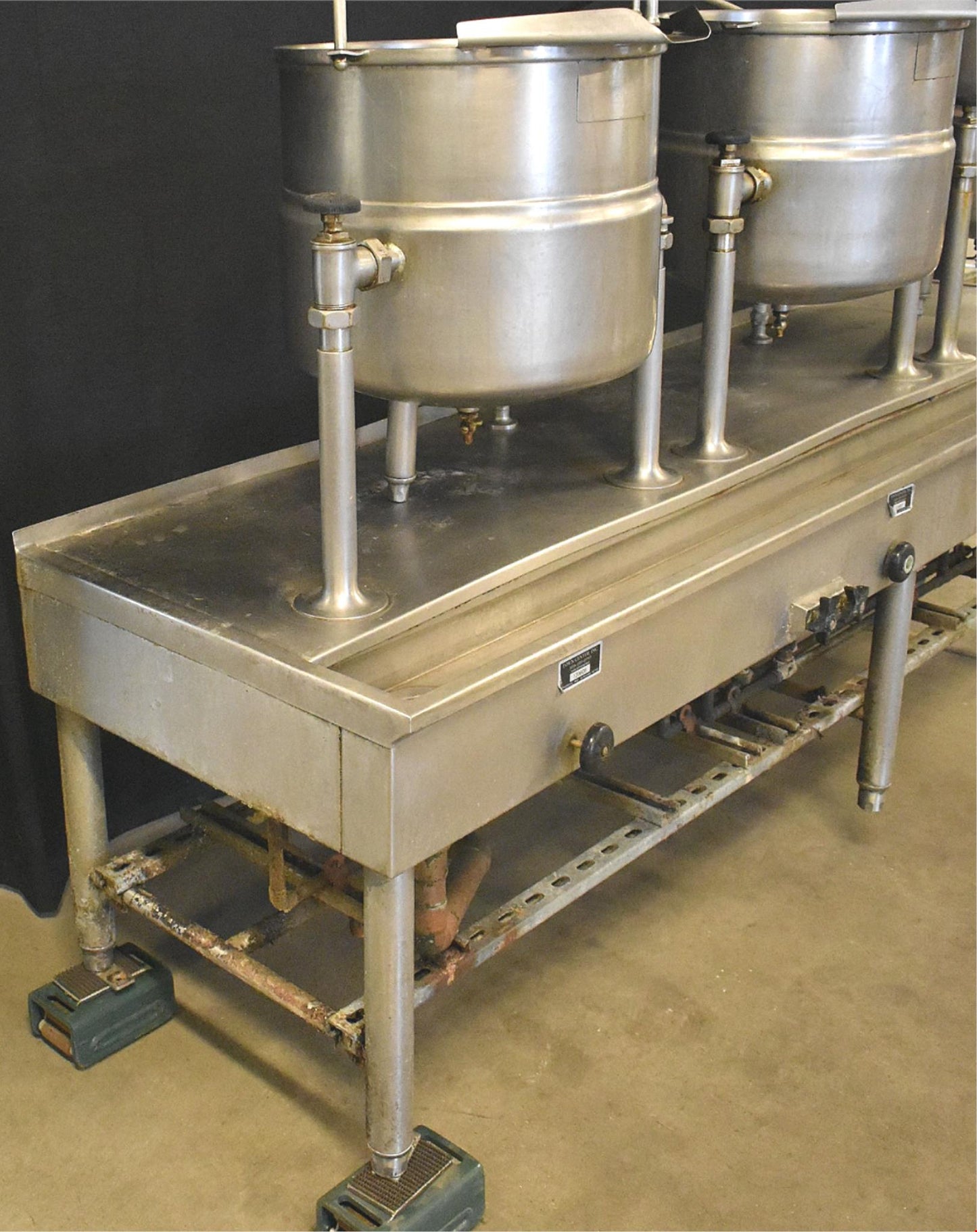 RARE 3 UNIT STATION GROEN TDA/1-40 DIRECT STEAM 30 GALLON TILT KETTLES FREESHIP