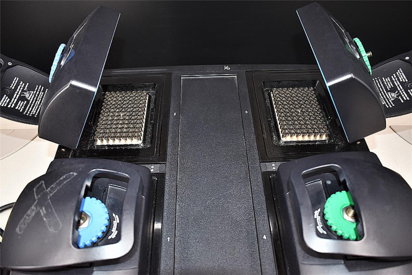 FOR PARTS PTC240 BIORAD TETRAD-2 PELTIER PROGRAMMABLE THERMAL CYCLER WELL HOT