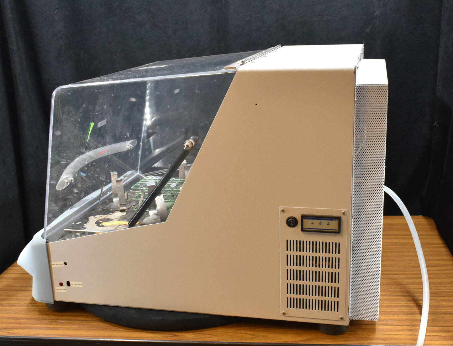 REFURBISHED THERMO BARNST MaxQ4000 REFRIGERAT ORBITAL SHAKE INCUBATOR WATCHVIDEO