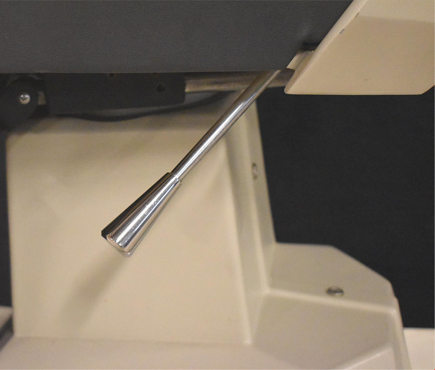 RELIANCE 7000HFC OPHTHALMOLOGIC POWER EXAM CHAIR & INSTRUMENT STAND WATCH VIDEO