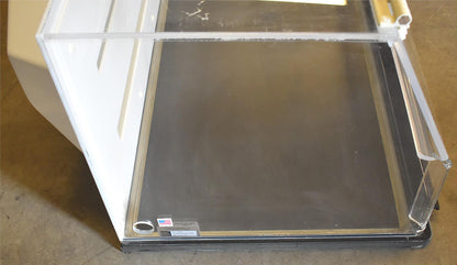 FLOW SCIENCES VBSE VENTED 3ft SAFETY ENCLOSURE FUME HOOD with 2 FAN FILTER MOUNT