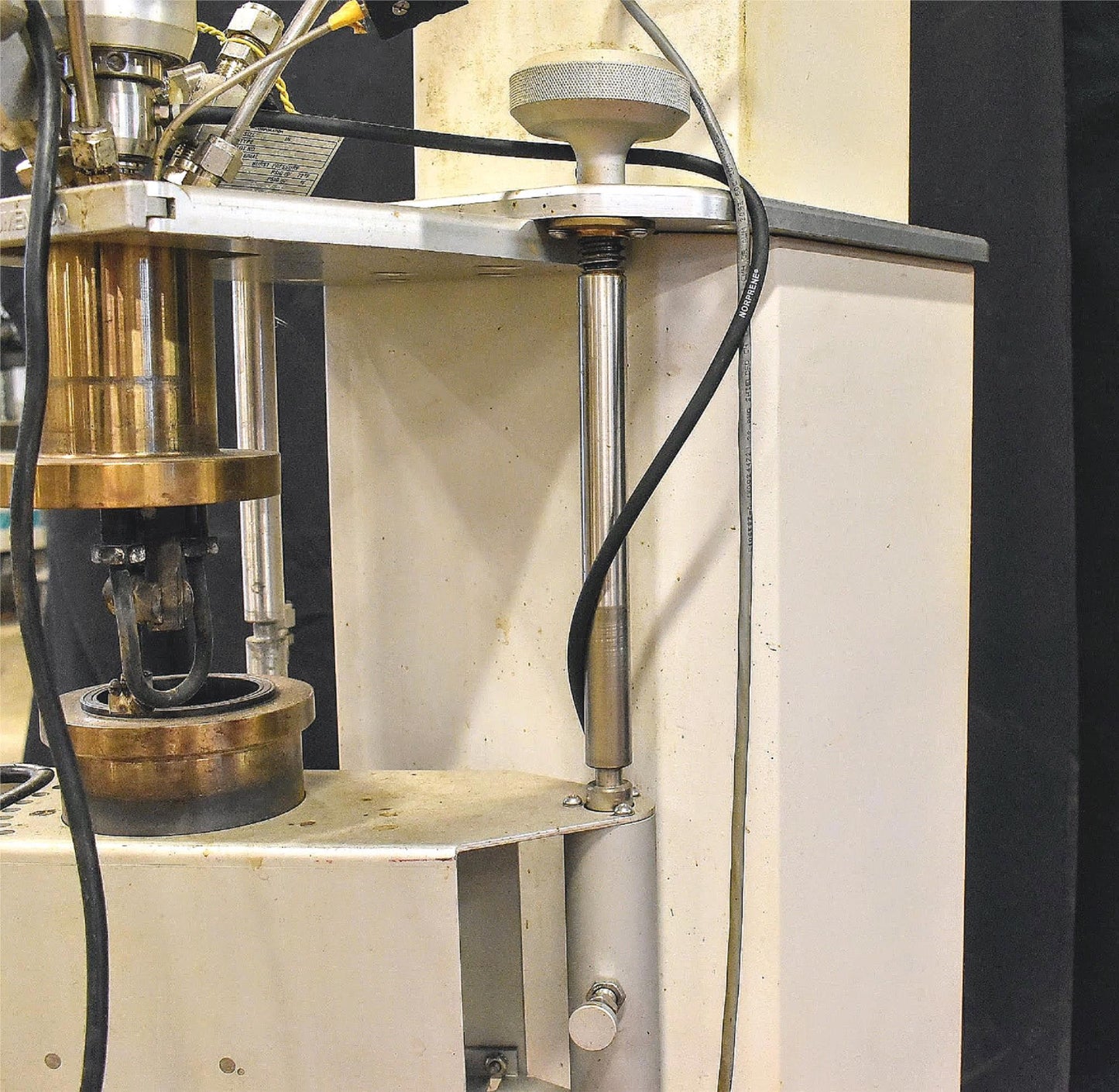 PARR 4576A HP/HT BENCHTOP 250ml FIXED VESSEL 500°CTEMPERATURE REACTOR FREE SHIP