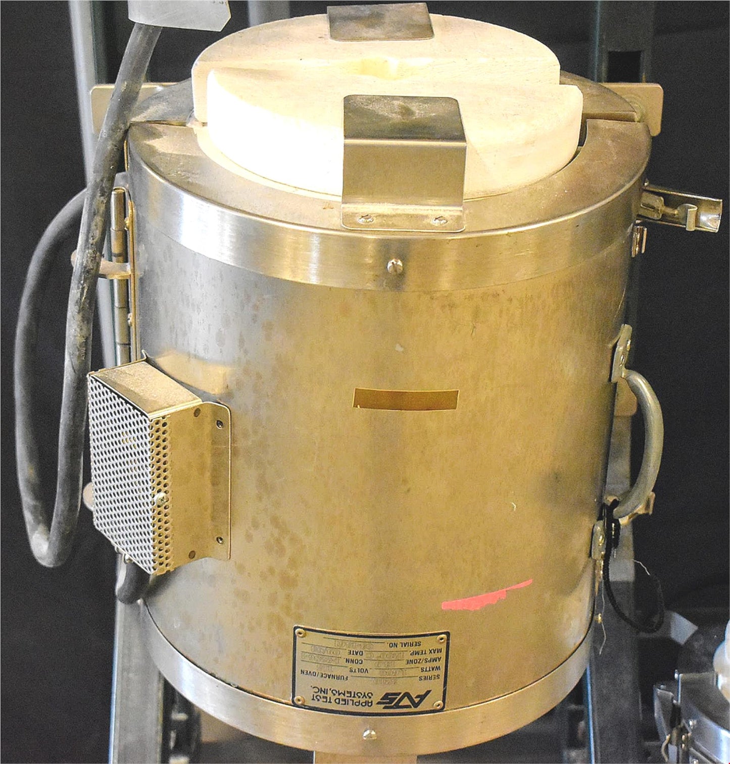 APPLIED TEST SYSTEMS Series 3210 SPLIT TUBE FURNACE 2200°F-1200°C MOUNT BRACKET