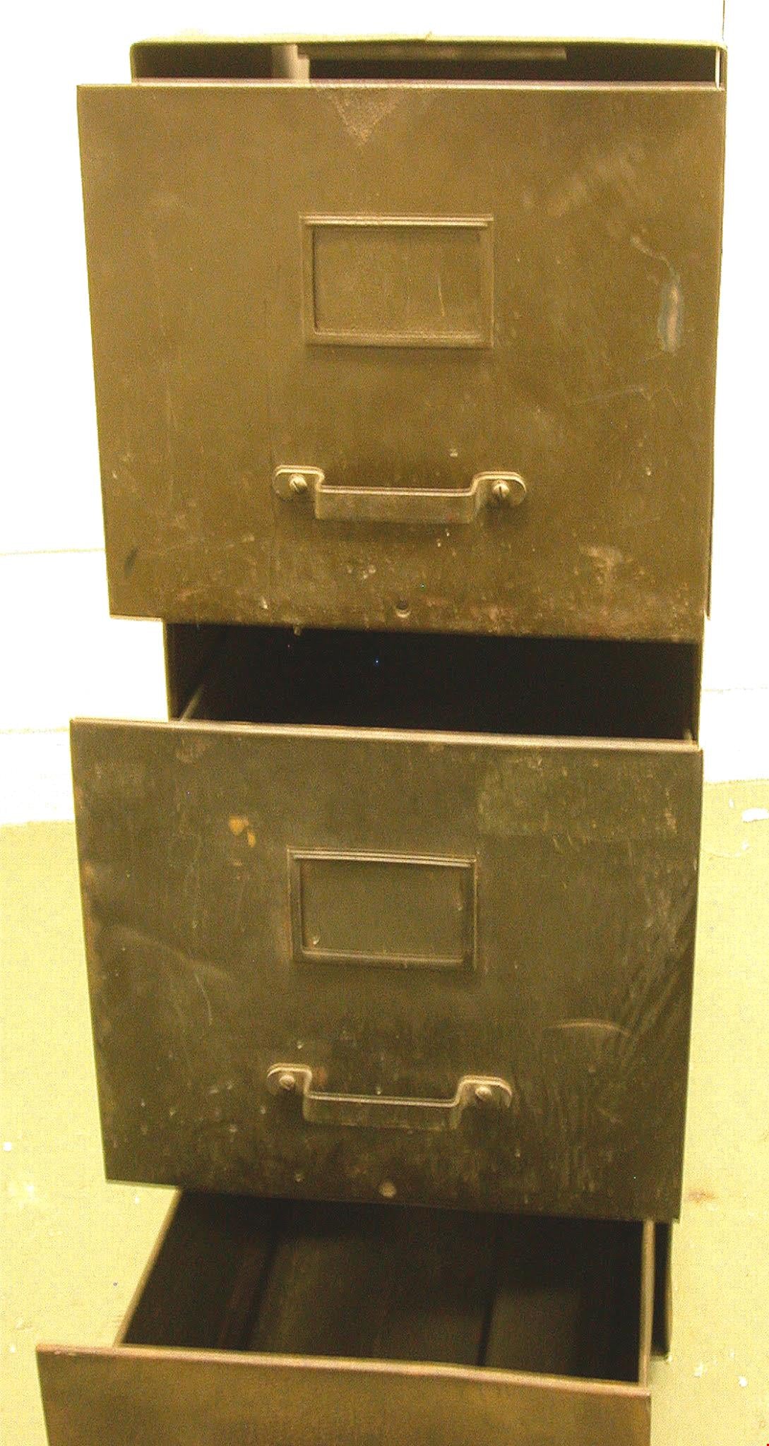 VINTAGE 1950s 3 DRAWER STEEL FILE DRAWER INDUSTRIAL STEAMPUNK FREE SHIPPING