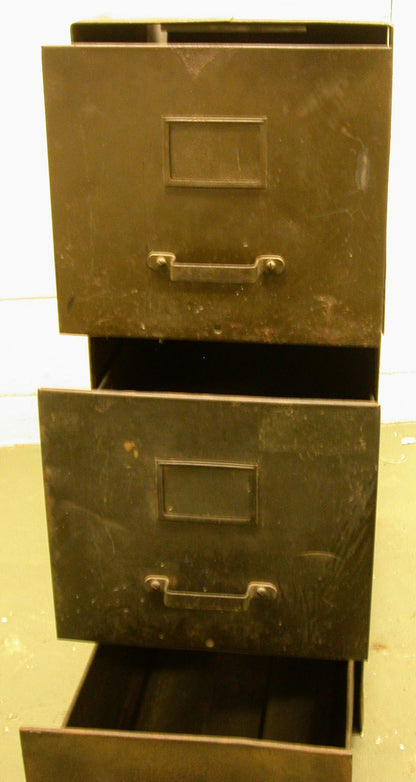 VINTAGE 1950s 3 DRAWER STEEL FILE DRAWER INDUSTRIAL STEAMPUNK FREE SHIPPING