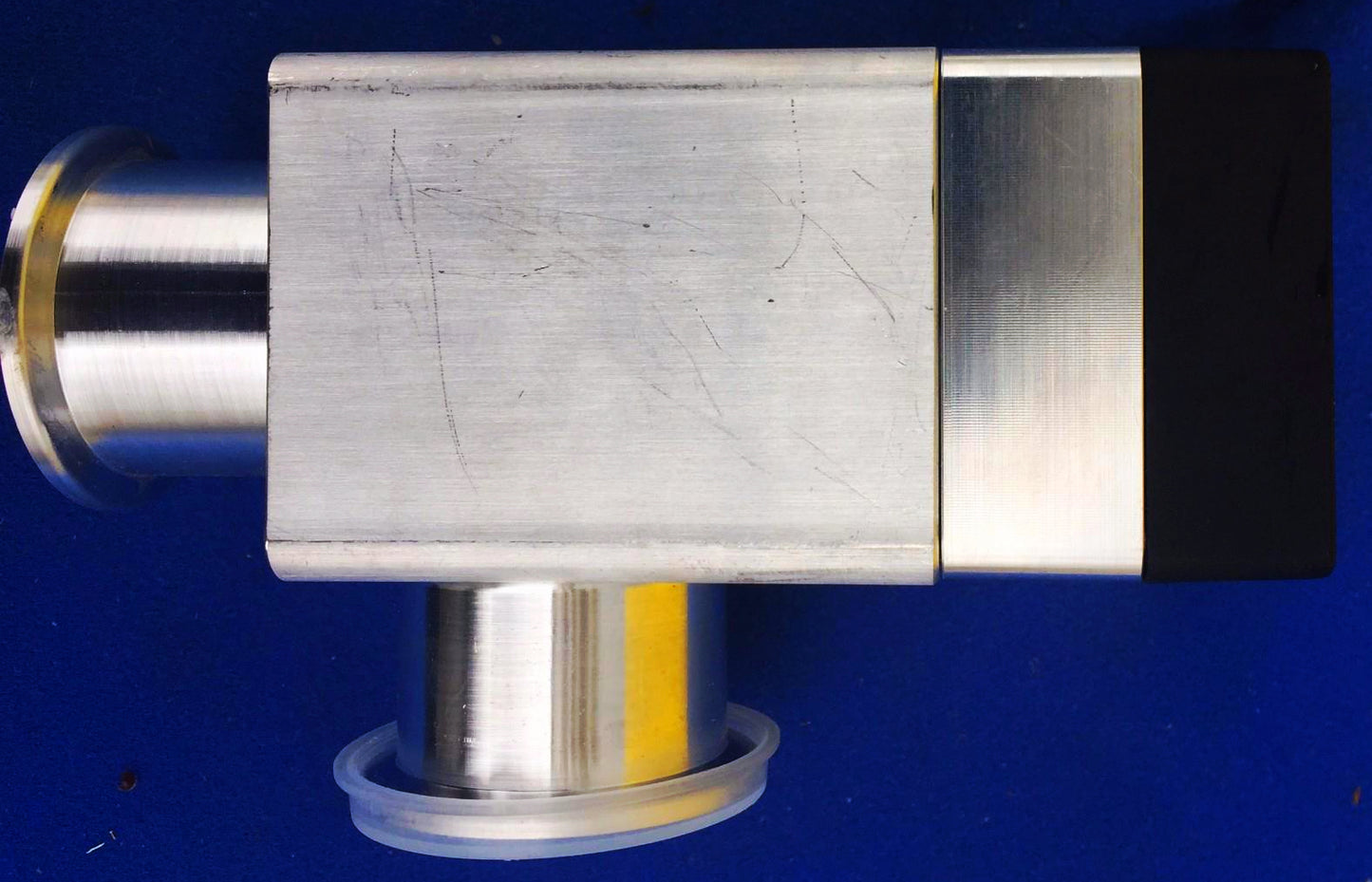 VAT 26432-KA41-AEP1/3652 A-737347 HV VACUUM ANGLE VALVE FREE SHIPPING