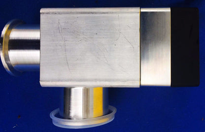 VAT 26432-KA41-AEP1/3652 A-737347 HV VACUUM ANGLE VALVE FREE SHIPPING