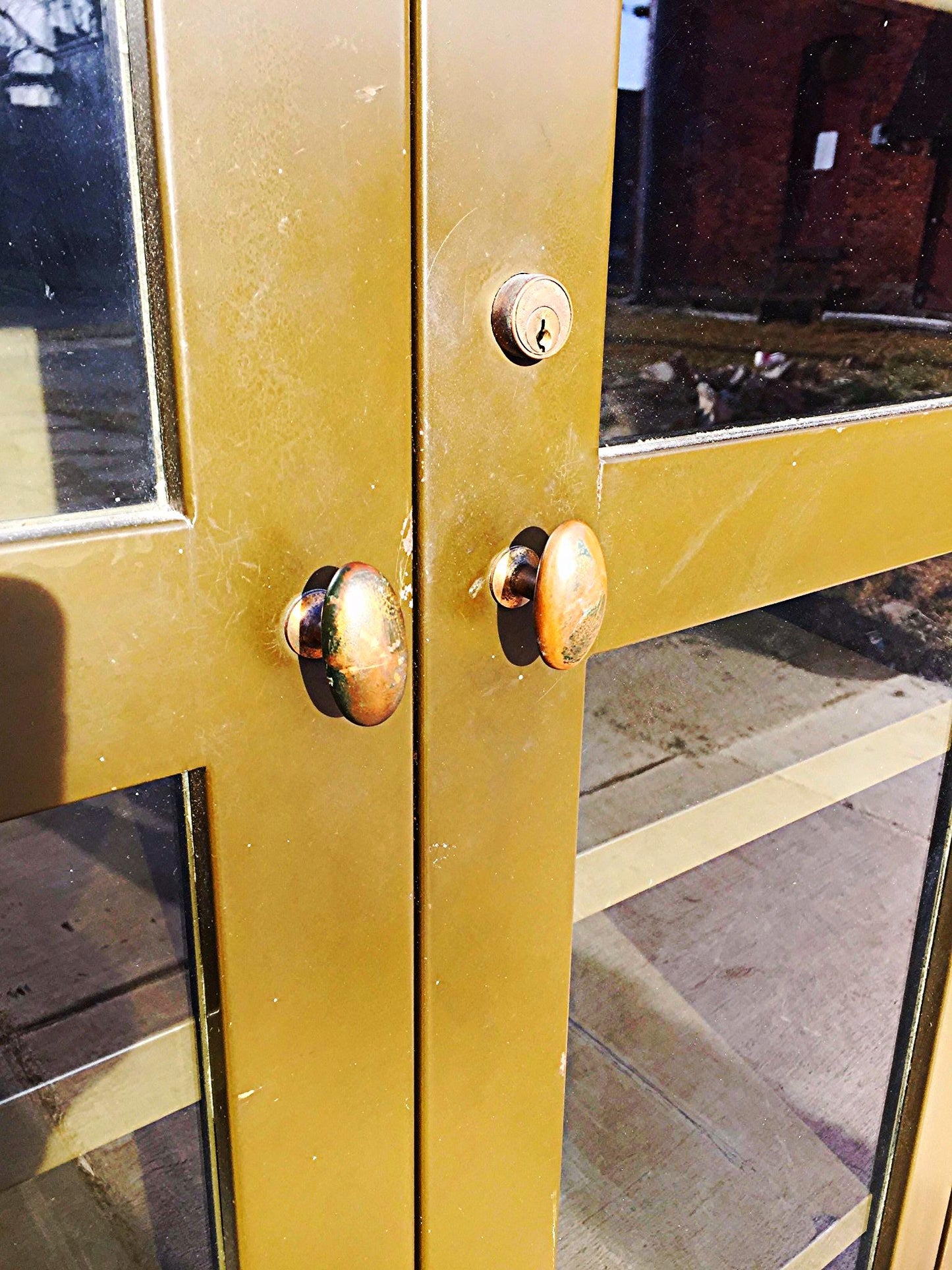 RARE VINTAGE METAL BOOKSHELF BOOKCASE with TWO GLASS DOORS Lock no Key FREESHIP