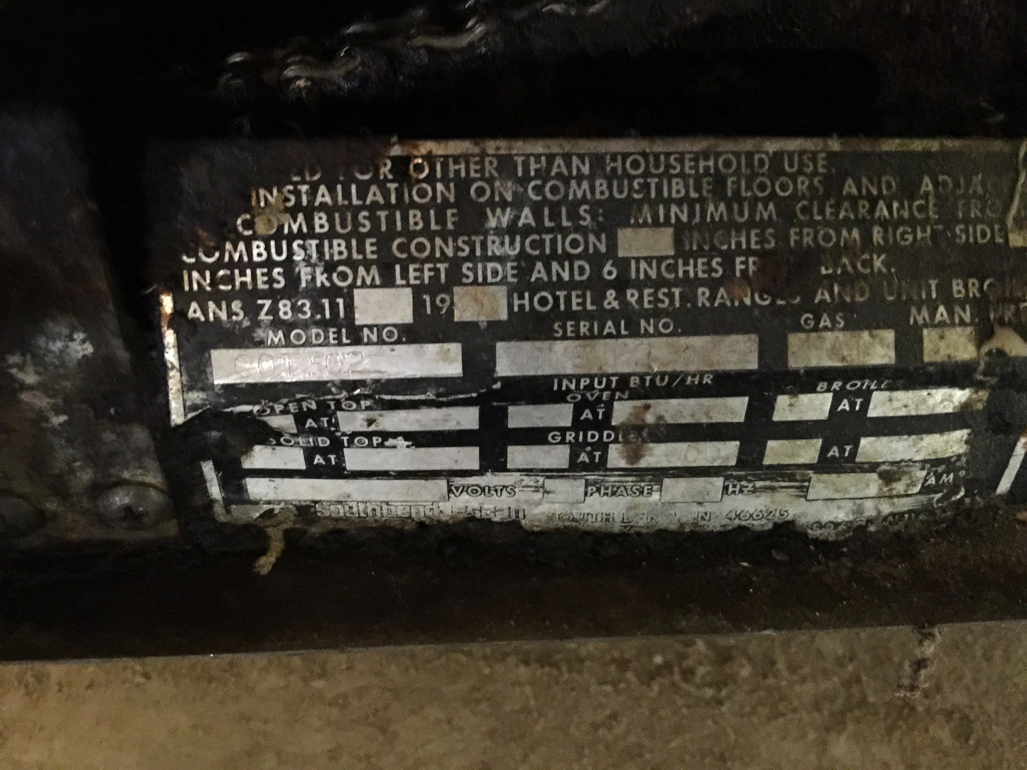 SOUTHBEND MODEL 302 GRIDDLE FLAT TOP & OVEN COMMERCIAL KITCHEN 4 CASTERS KITCHEN