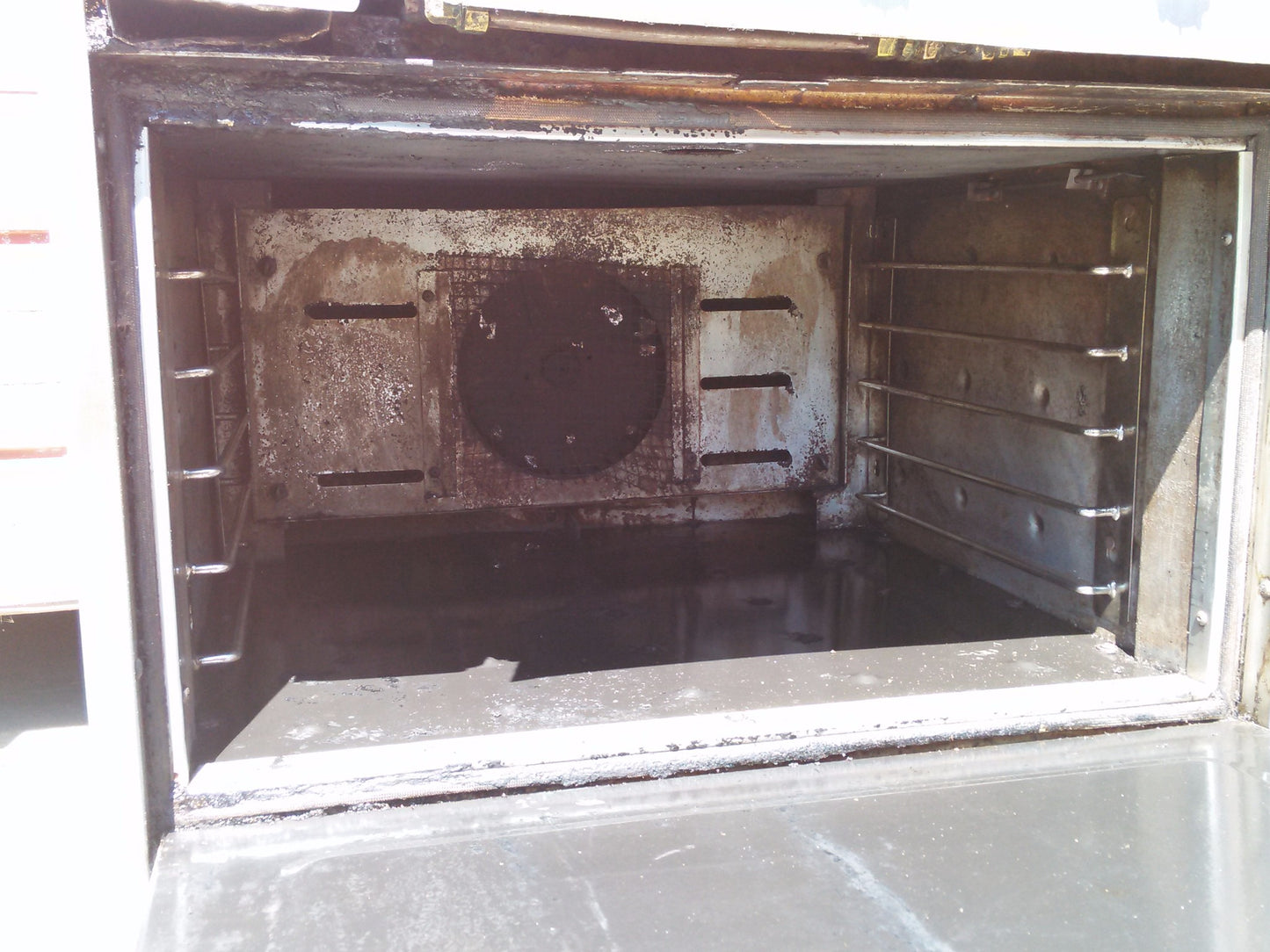 SOUTHBEND MODEL 302 GRIDDLE FLAT TOP & OVEN COMMERCIAL KITCHEN 4 CASTERS KITCHEN