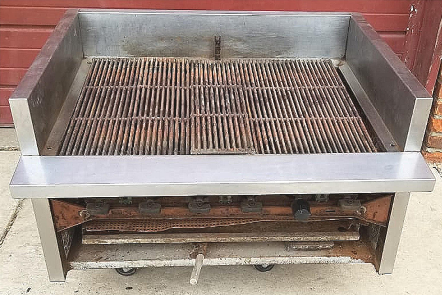 36"wide x 30"deep x 20" high NATURAL GAS HEAVYDUTY CHARBROILER FREE SHIPPING