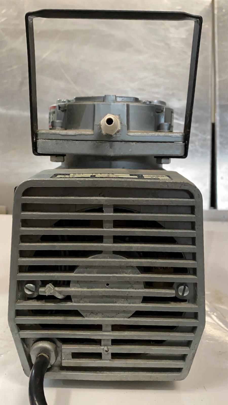 GAST DOA-P101-AA DIAPHRAGM VACUUM PUMP OIL-LESS 0.52cfm AIRCOMPRESSOR WATCHVIDEO