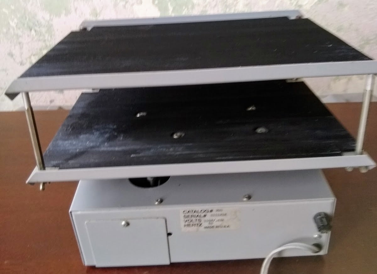 VWR 200 ROCKING 14" x 11" TWO PLATFORM SHAKER 90DAYWARRANTY WATCH VIDEO FREESHIP