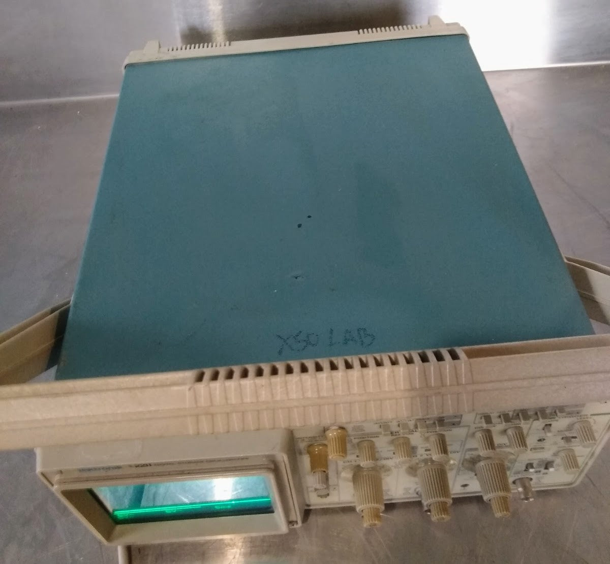 90-DAY-WARRANTY TEKTRONIX 2211 DIGITAL 50MHz OSCILLOSCOPE WATCH VIDEO FREE SHIP