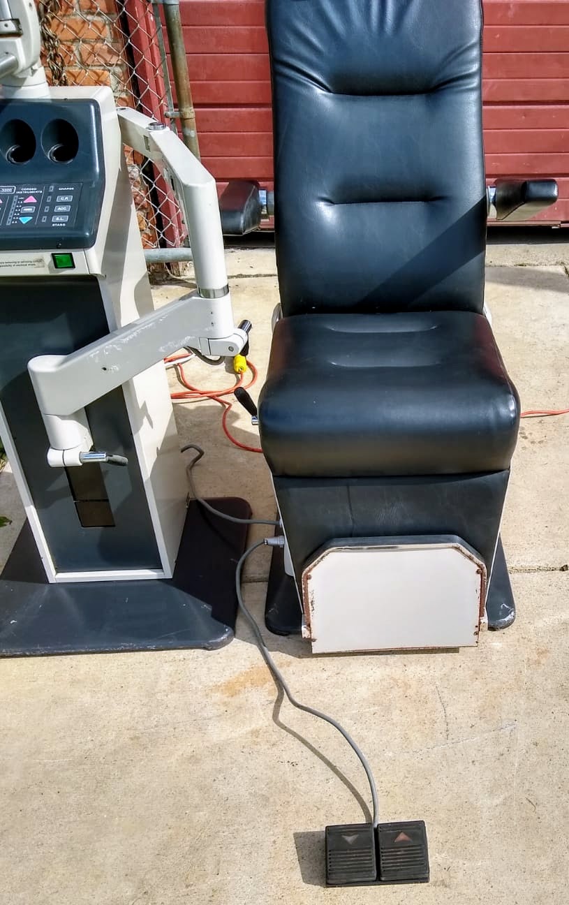 BURTON XL3200 OPHTHALMOLOGIC POWER EXAM CHAIR & INSTRUMENT STAND WATCH VIDEO