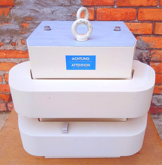 MASS SPECTROMETER MAGNET FOR ATOMIC MASS DETECTORS 90-DAY-WARRANTY FREE SHIPPING