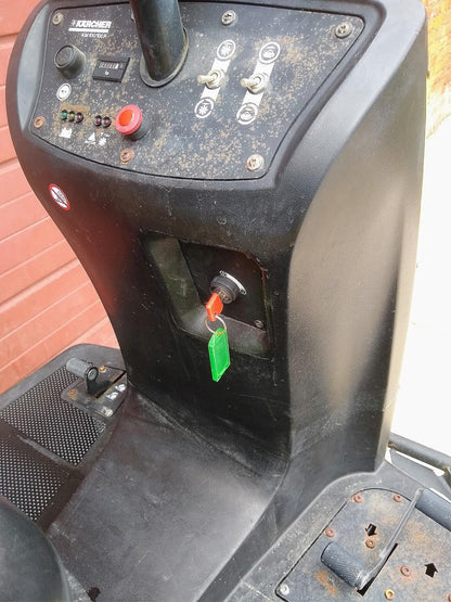 KARCHER KM 100 / 100R RIDE ON SWEEPER with CHARGER & NO BATTERIES FREE SHIPPING