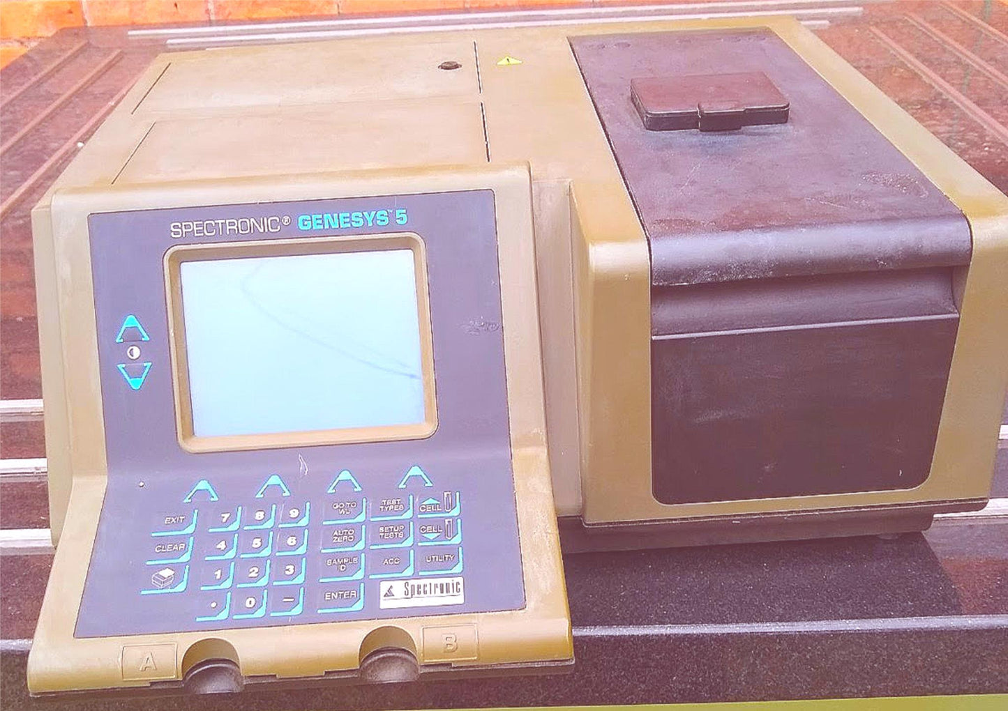 THERMO UV-Vis SPECTRONIC INSTRUMENTS GENESYS 5 SPECROPHOTOMETER FREESHIP