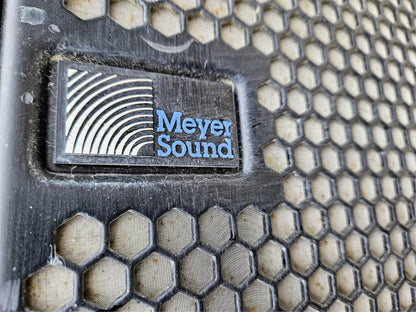 Pair of "BIG HOUSE" MEYER SOUND MILO 60 CURVILINEAR ARRAY LOUDSPEAKERS FREE SHIP