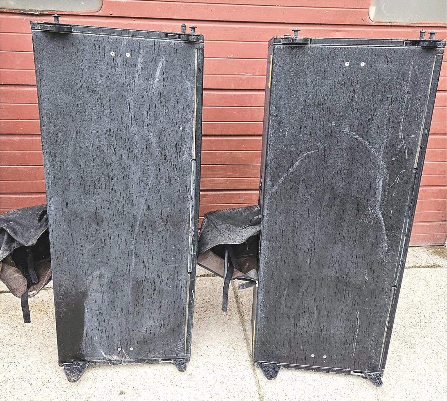 Pair of "BIG HOUSE" MEYER SOUND MILO 60 CURVILINEAR ARRAY LOUDSPEAKERS FREE SHIP