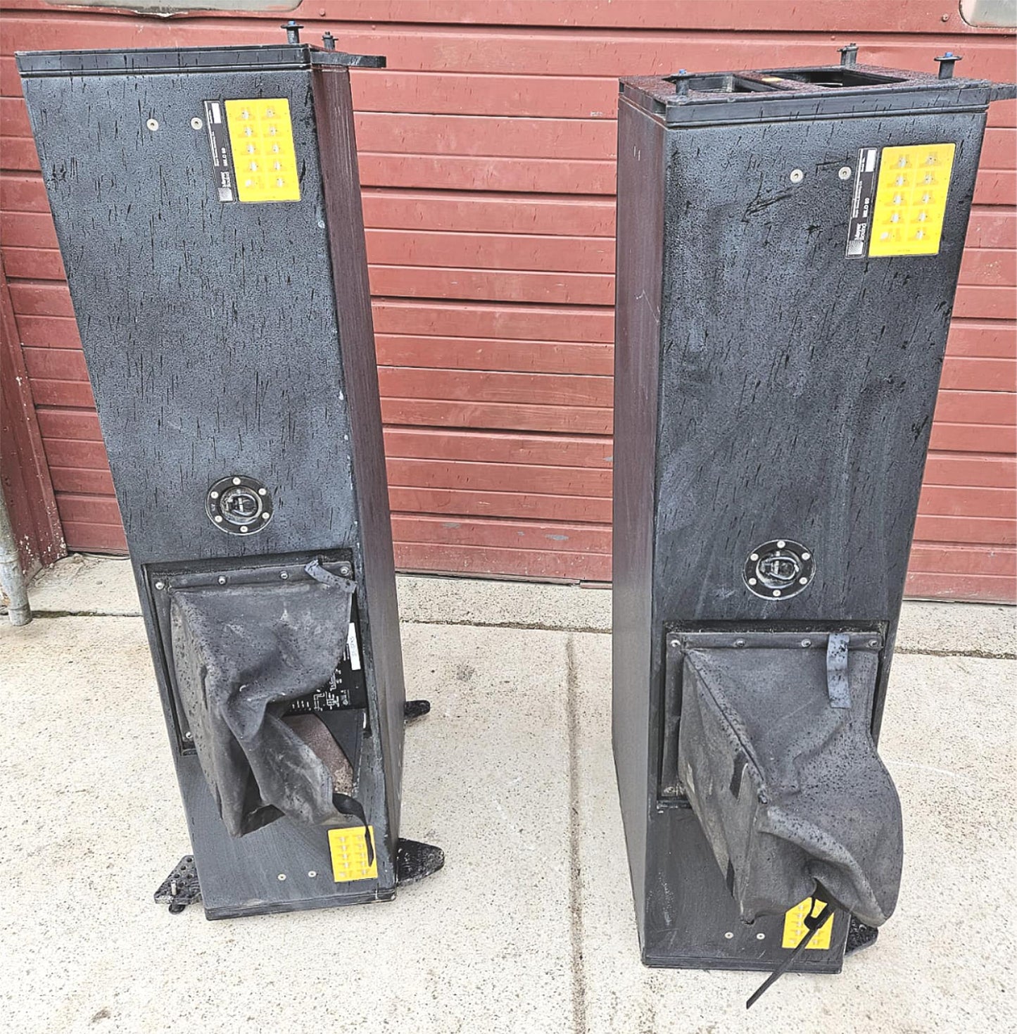Pair of "BIG HOUSE" MEYER SOUND MILO 60 CURVILINEAR ARRAY LOUDSPEAKERS FREE SHIP