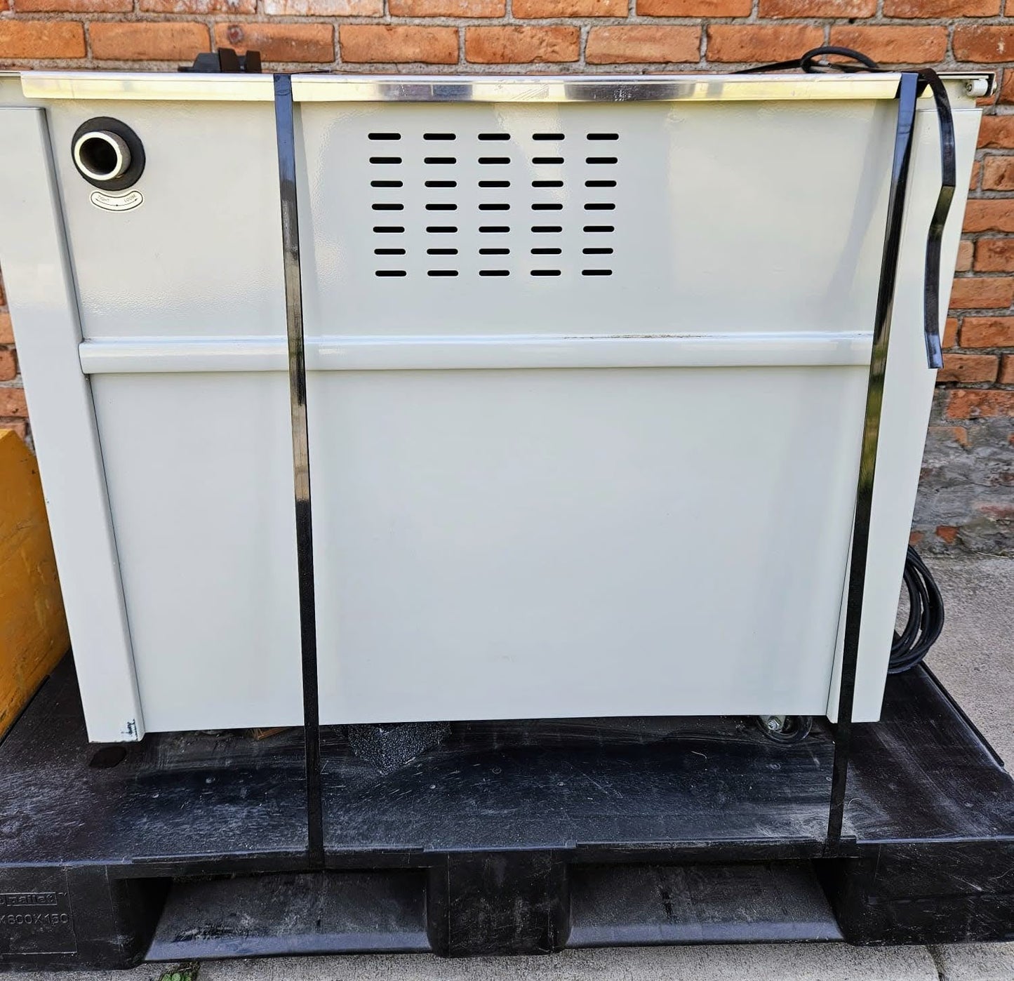 ULINE® H-959 SEMIAUTOMATIC POLYPROPYLENE STRAPPING MACHINE BONUS STRAPS FREESHIP