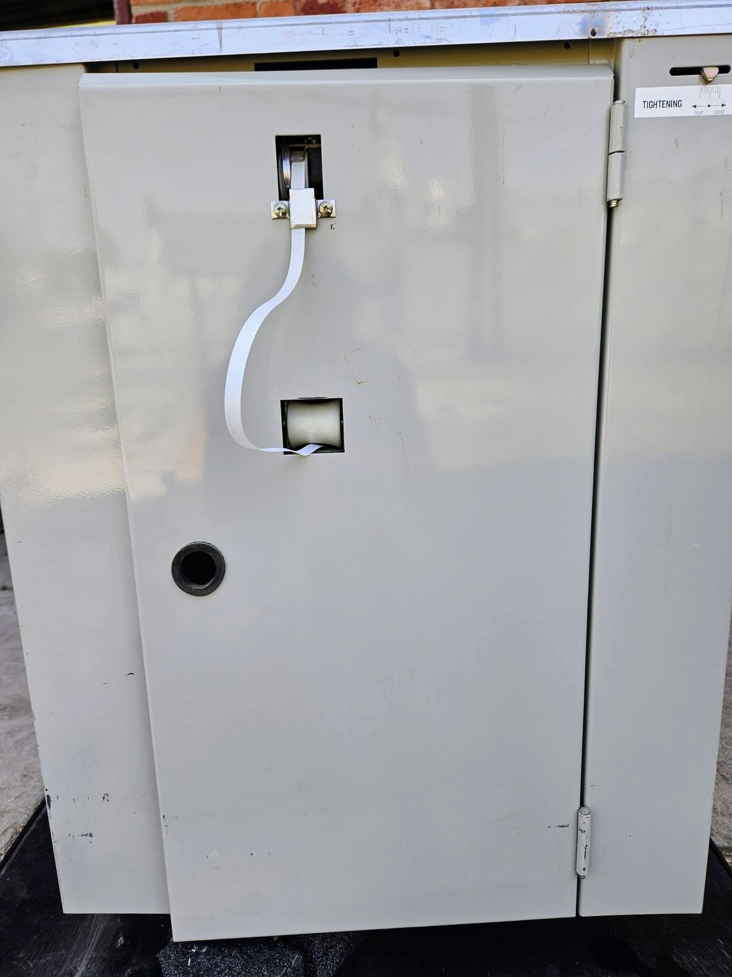 ULINE® H-959 SEMIAUTOMATIC POLYPROPYLENE STRAPPING MACHINE BONUS STRAPS FREESHIP