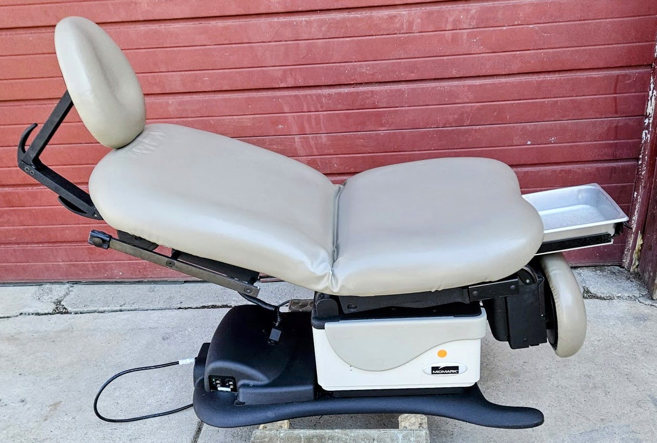 MIDMARK RITTER® 630 POWER PROCEDURE EXAM CHAIR w REMOTE 90DAYWARRANTY WATCHVIDEO
